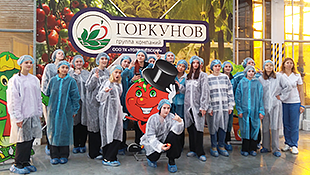 Специалисты Центра занятости населения г. Оби организовали для школьников экскурсию в тепличный комплекс «Толмачевский»
